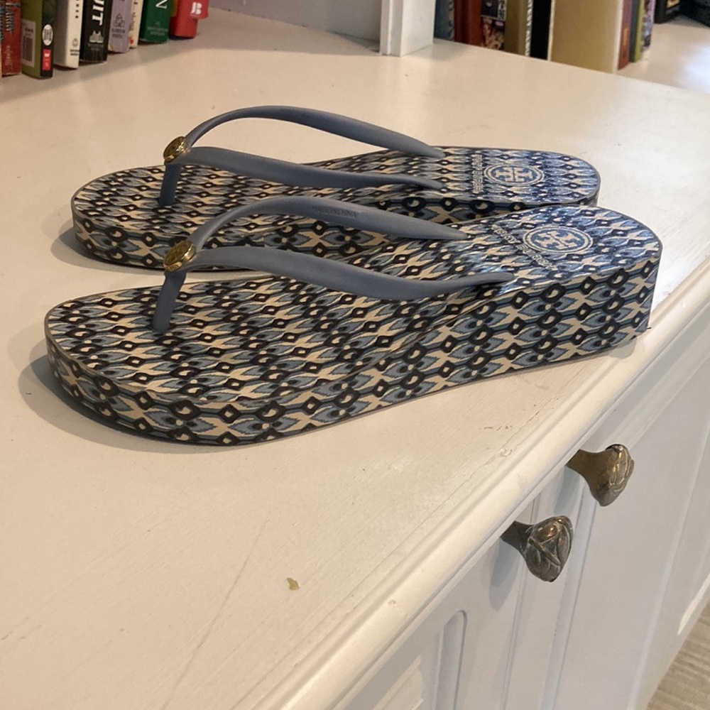 Tory Burch Blue and White Geometric Sandals